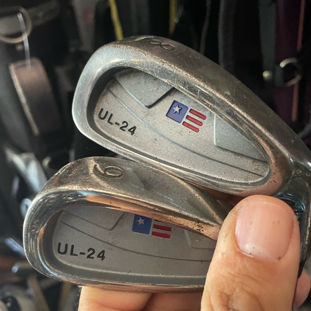US Kids Golf 2 Pc Iron Set In Right Handed 
Graphite shaft